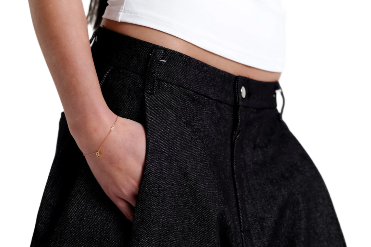 Obi Pleated Jorts in Indigo
